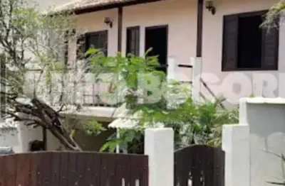 Casa com 3 quartos à venda na rua maestro carlos monteiro de souza, piratininga, niterói, 220 m2 por r$ 560.000