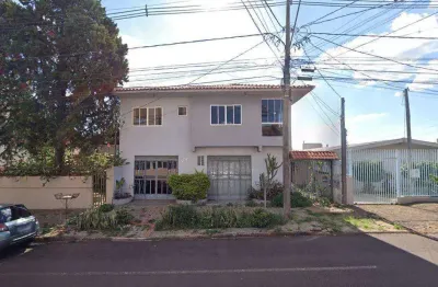 Sobrado comercial e residencial  com 2 salas e 2 suites- bairro coqueiral