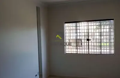 Casa com 3 quartos para alugar no Centro, Cascavel 