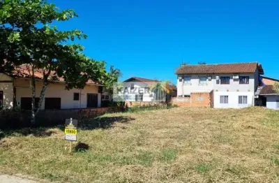Terreno à venda na Rua Araquari, Ubatuba, São Francisco do Sul