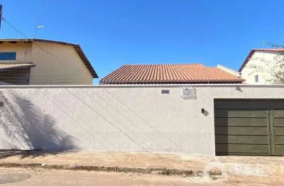 Casa com 4 quartos à venda na Rua Duque de Palmela, Jardim Maria Inês, Aparecida de Goiânia