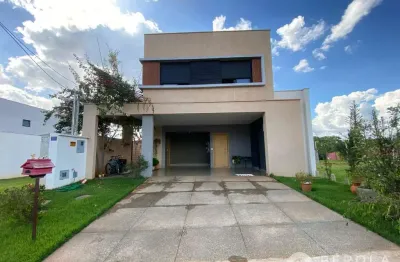 Casa com 3 quartos à venda na Rua Rosedá, Jardins Capri, Senador Canedo