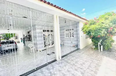 Casa com 5 quartos à venda no Pereira Lobo, Aracaju 