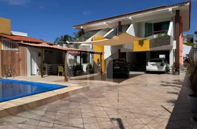 Casa à venda com energia solar e piscina na coroa do meio