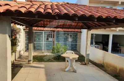 Casa à venda no condomínio horizontal praia do refúgio