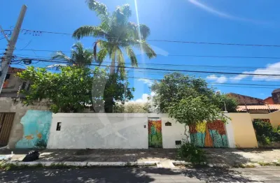 Casa residencial de 260m² de área construída com 4 quartos sendo 2 (suítes) para venda no bairro atalaia