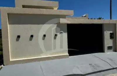 Casa de 160m² com 3 quartos sendo 1 (suíte) no bairro luar da barra