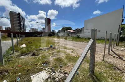 Terreno à venda em localização privilegiada no bairro jardins