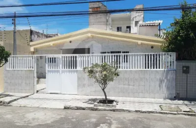 Casa com 4 quartos à venda no Grageru, Aracaju 