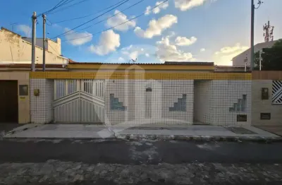 Oportunidade única no luzia! casa com posição norte e excelente localização!