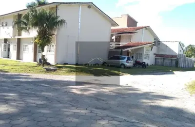 Casa em condomínio à venda em balneário copacabana, caraguatatuba-sp: 2 quartos, 2 salas, 2 banheiros, 1 vaga, 66m²!