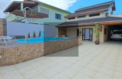 Casa à venda em caraguatatuba-sp, bairro indaiá: 3 quartos, 1 suíte, 1 sala, 3 banheiros, 6 vagas, 246m²!