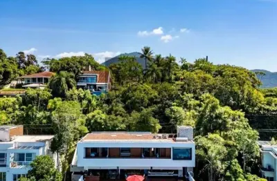 Casa de luxo em condomínio à venda em ubatuba-sp, bairro toninhas, 5 quartos, 5 suítes, 3 salas, 8 banheiros, 5 vagas, 470m².