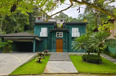 Casa em condomínio de luxo em domingas dias, ubatuba-sp - 4 suítes, 3 salas, 7 banheiros, 4 vagas - 350m². 100m da praia