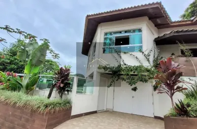 Casa de luxo em condomínio na enseada, guarujá-sp: 3 quartos, 1 suíte, 3 salas, 4 banheiros, 3 vagas, 247m². venda ou locação!