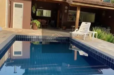 Casa de alto padrão em toninhas ubatuba-sp: 4 quartos, 4 suítes, 3 salas, 5 banheiros, 2 vagas, 205,33m².