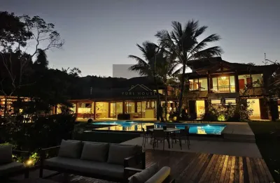 Casa de luxo em condomínio na cidade de ubatuba-sp, praia brava : 4 quartos, 4 suítes, 3 salas, 5 banheiros, 4 vagas de garagem, 450m².