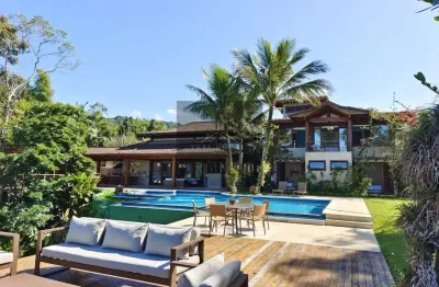 Casa de luxo em condomínio na cidade de ubatuba-sp, praia brava : 4 quartos, 4 suítes, 3 salas, 5 banheiros, 4 vagas de garagem, 450m².
