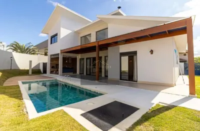 Casa no condomínio são marcos , são josé dos campos , moderna com toque clássico