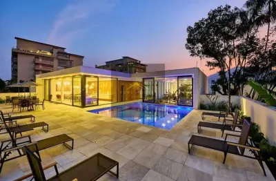 Casa de alto padrão em condomínio no itagua, ubatuba-sp: 3 quartos, 3 suítes, 2 salas, 4 banheiros, 2 vagas.