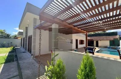 Casa de luxo em condomínio na Lagoinha, Ubatuba-SP: 3 quartos, 2 suítes, 3 salas, 4 banheiros, 4 vagas de garagem, 180m².