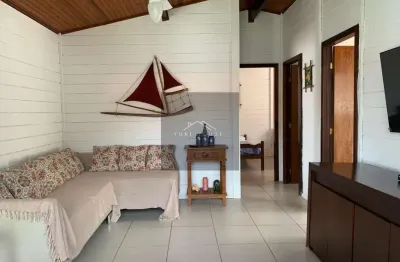 Impecável casa à venda em ubatuba-sp, bairro toninhas: 2 quartos, 1 sala, 1 banheiro, 2 vagas, 108m². venha conferir!