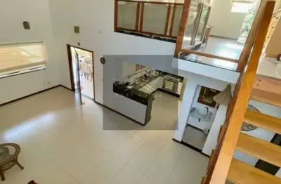 Casa de alto padrão em toninhas ubatuba-sp: 4 quartos, 4 suítes, 3 salas, 5 banheiros, 2 vagas, 205,33m².