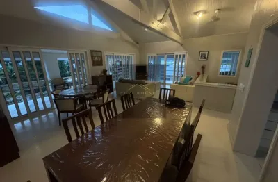 Casa de luxo à venda em condomínio em ubatuba-sp, santa rita  4 quartos, 4 suítes, 3 salas  340m²  5 vagas