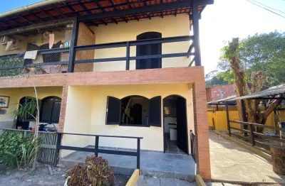 Casa em condomínio fechado com 2 quartos para alugar na Rua dos Surfistas, 469, Porto Novo, Saquarema