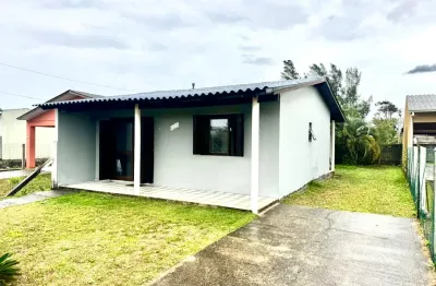 Casa mobiliada com 02 quartos a 450 metros do mar praia arroio do sal