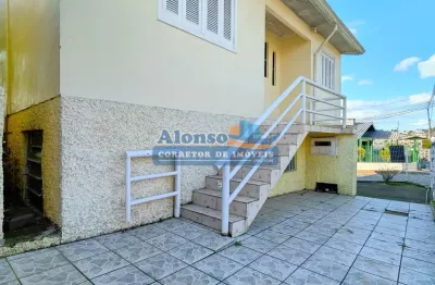 Casa semi mobiliada de esquina com duas moradias no serrano