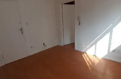Vende-se apartamento de 01 dorm. na bela vista  ao lada da futura estação  14 bis