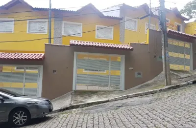 Vende-se sobrado de 03 dormitórios com 02 vagas vila dalila
