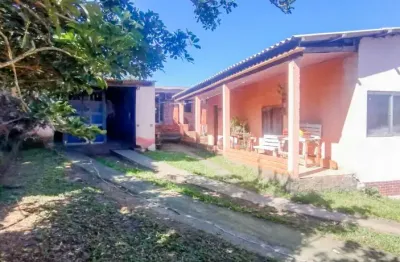 Duas casas terreno 10×30 jardim porto alegre alvorada