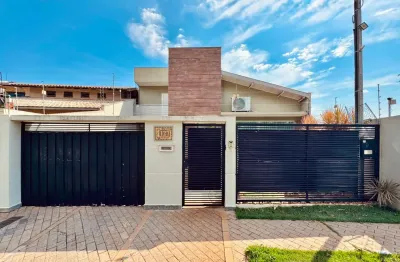 VENDA – sobrado com 4 quartos, 3 suítes - vista privilegiada para o lago Igapó, no JD. Lima Azevedo!