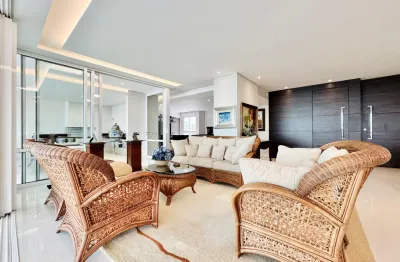 Apartamento com 3 quartos para alugar na Rua Montevidéu, 707, Guanabara, Londrina