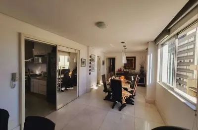 Apartamento à venda com 180 m², 4 quartos e 2 vagas