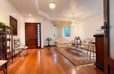 Casa com 4 quartos à venda na Rua Universo, 46, Santa Lúcia, Belo Horizonte