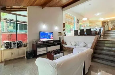 Casa com 5 quartos à venda na Rua Saturno, 251, Santa Lúcia, Belo Horizonte