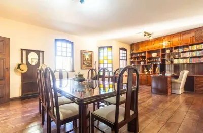 Casa com 5 quartos à venda na Rua Cosmos, 160, Santa Lúcia, Belo Horizonte