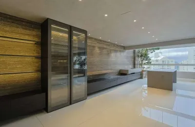 Apartamento para locação com 260m², 3 quartos e 4 vagas