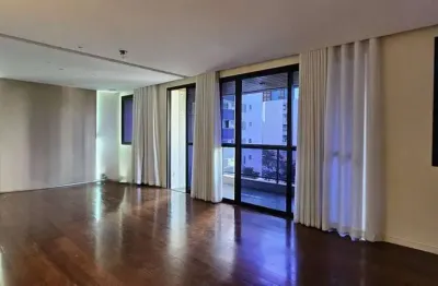 Apartamento para alugar com 150m², 4 quartos e 4 vagas