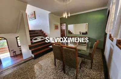 Residencial › casa com 360,00 (m²), 5 quartos e 5 vagas para aluguel, venda