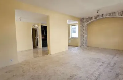 Cobertura para locação e venda com 248m², 4 quartos e 1 vaga