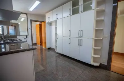 Residencial › cobertura no savassi com 336,00 (m²), 4 quartos e 4 vagas para venda