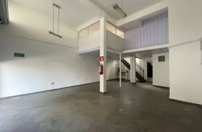 Casa comercial com 2 salas para alugar na Rua Alabastro, 138, Sagrada Família, Belo Horizonte