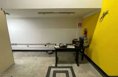 Casa comercial com 2 salas para alugar na Rua Rio Grande do Sul, 756, Barro Preto, Belo Horizonte