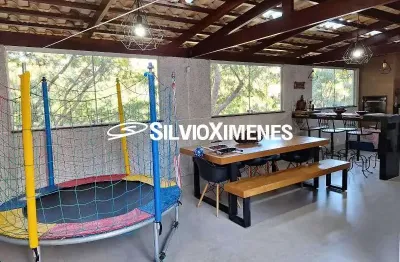 Residencial › área privativa com 177,00 (m²), 3 quartos e 2 vagas para venda