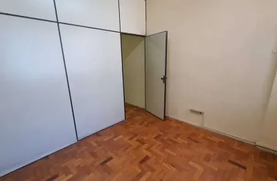Casa comercial com 1 sala para alugar na Rua dos Goitacazes, 103, Centro, Belo Horizonte
