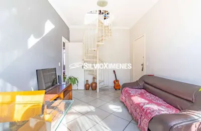 Residencial › Cobertura no Sagrada Família com 121,00 (M²), 3 quartos e 2 vagas para Venda